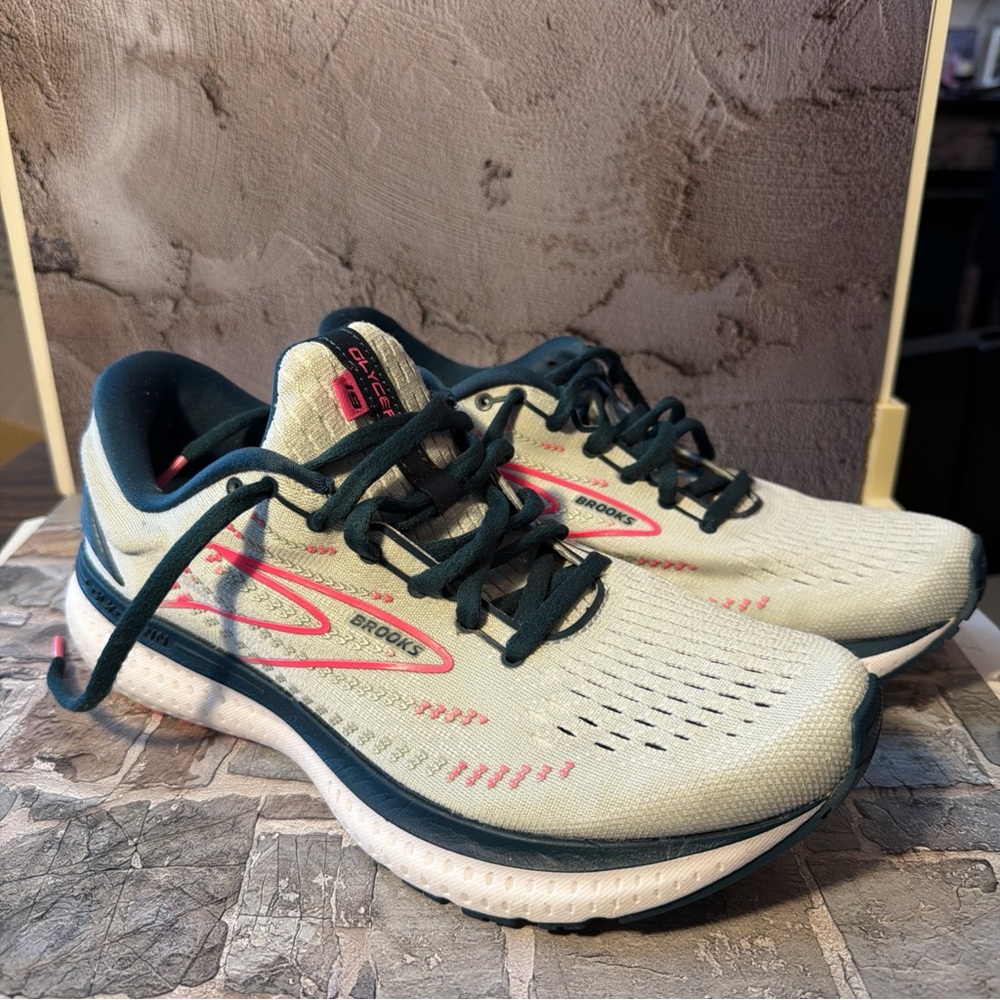 Brooks Glycerin 19 Womans 9.5 White Pink Green Running, Jogging shoes